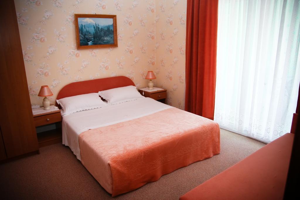 Apartments Katarine Zrinske Vodice Luaran gambar