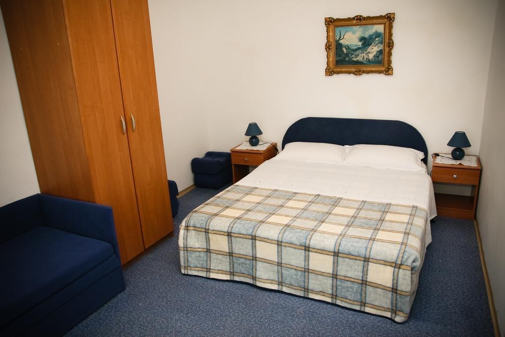 Apartments Katarine Zrinske Vodice Luaran gambar