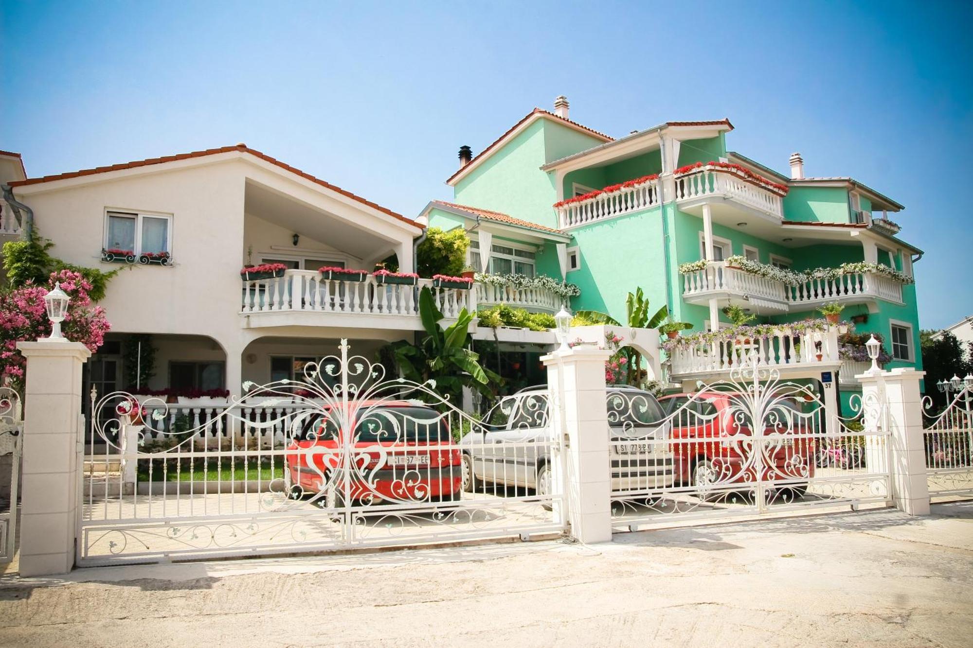 Apartments Katarine Zrinske Vodice Luaran gambar